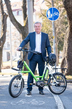 LH-Stv. Anton Lang setzt auf E-Bike-Fahrsicherheitstrainings.