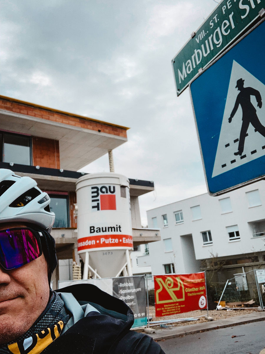 Straßenschild der Marburger Straße