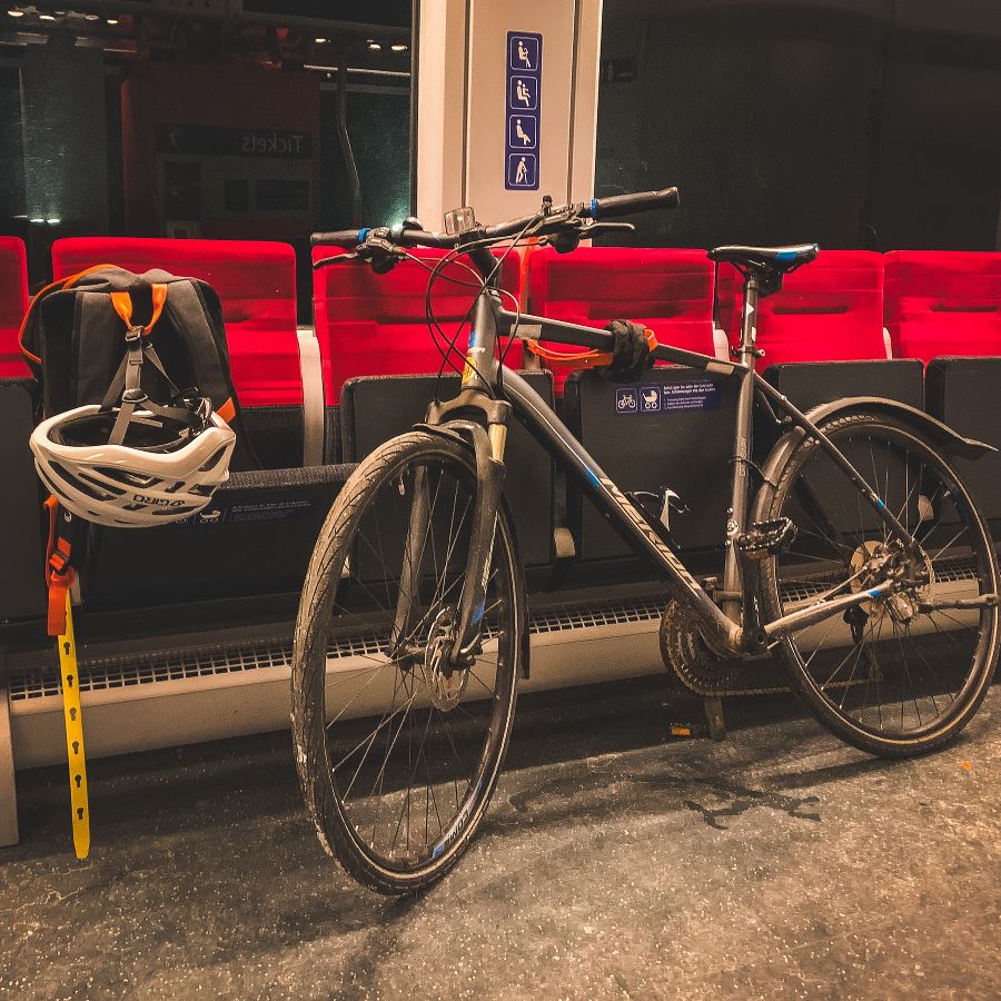Fahrrad und Zug Kombi im Test. Fahrrad und Zug Kombi im Test.